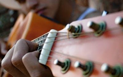 Keeping Your Guitar Playing Smooth: DIY Maintenance Fixes