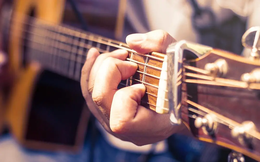 Mastering Fingerstyle Guitar: Techniques for Expressive Playing