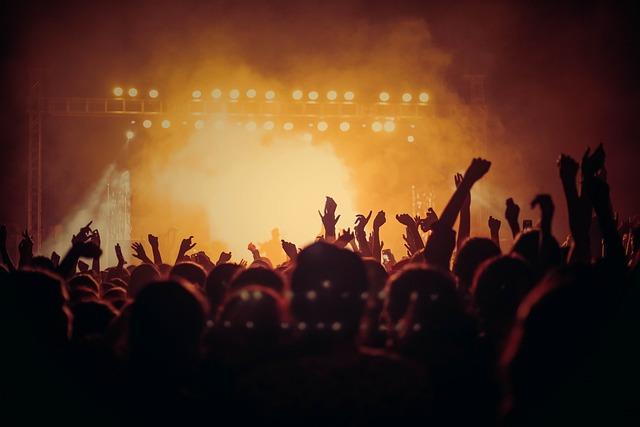 Overcoming Stage Fright: Expert Tips for Guitarists