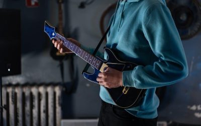 Mastering Advanced Guitar Chords: Techniques and Applications